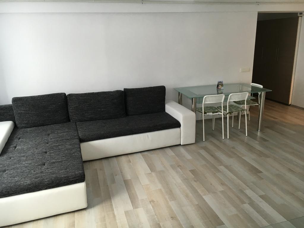 Nirvana Accommodation Βουκουρέστι Εξωτερικό φωτογραφία