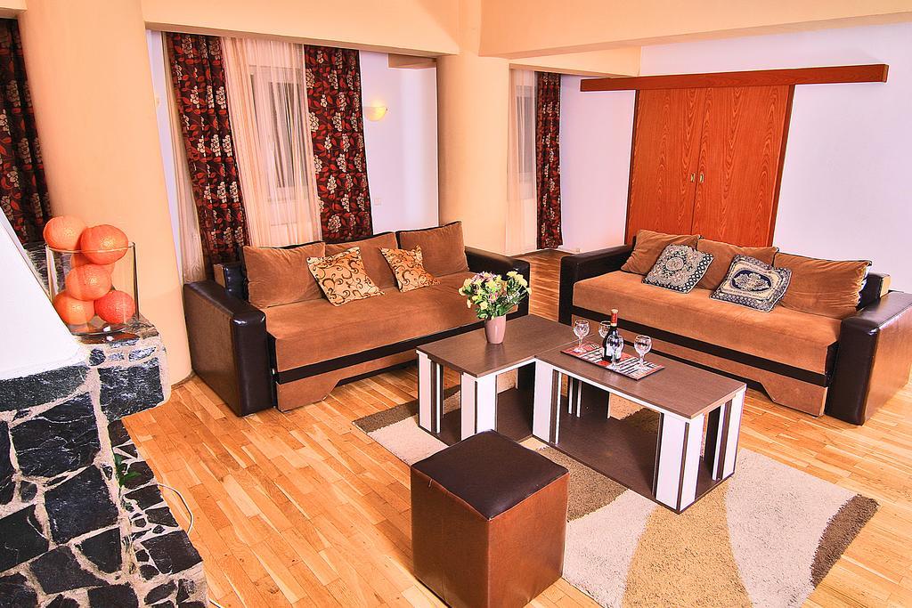 Nirvana Accommodation Βουκουρέστι Δωμάτιο φωτογραφία