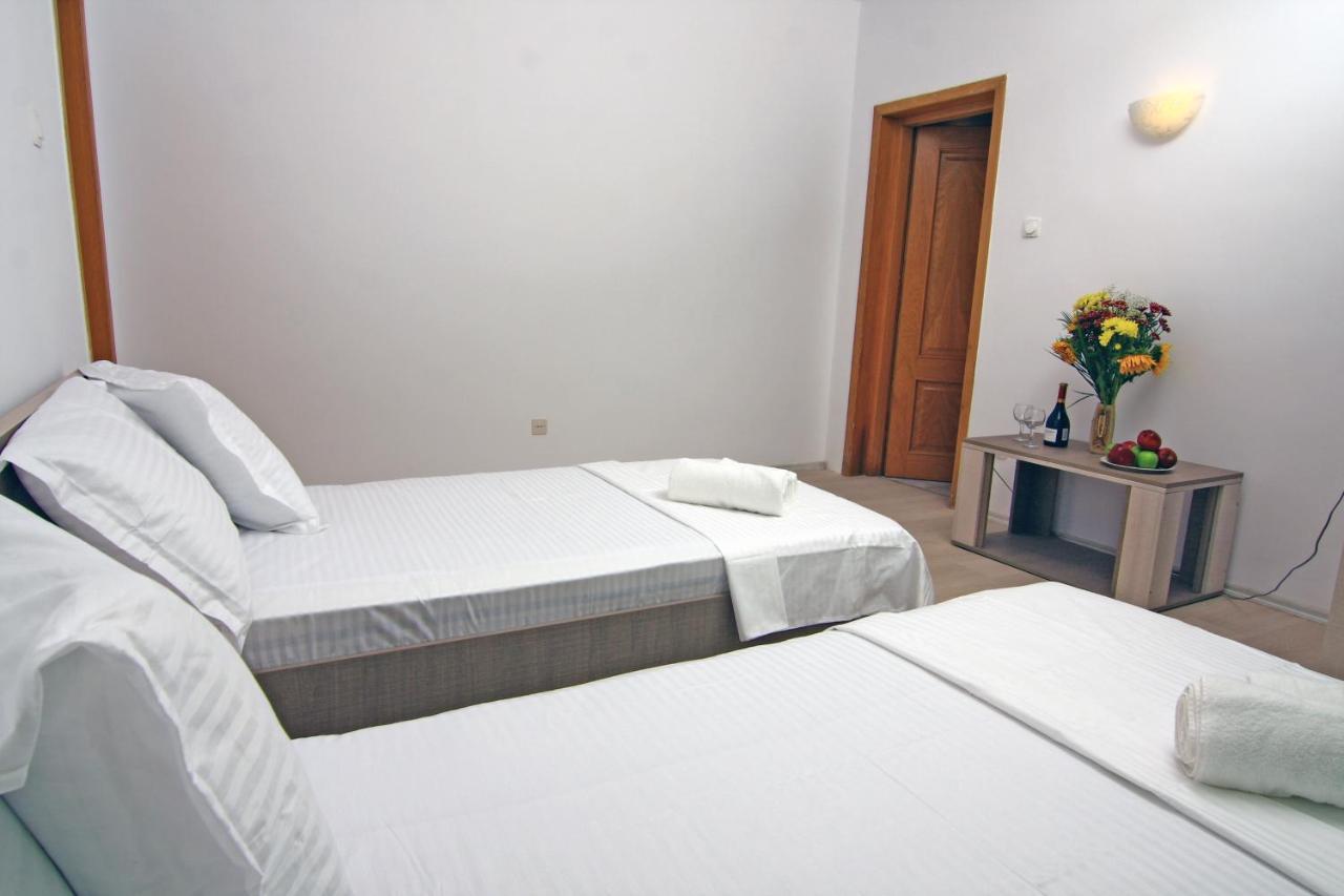 Nirvana Accommodation Βουκουρέστι Εξωτερικό φωτογραφία