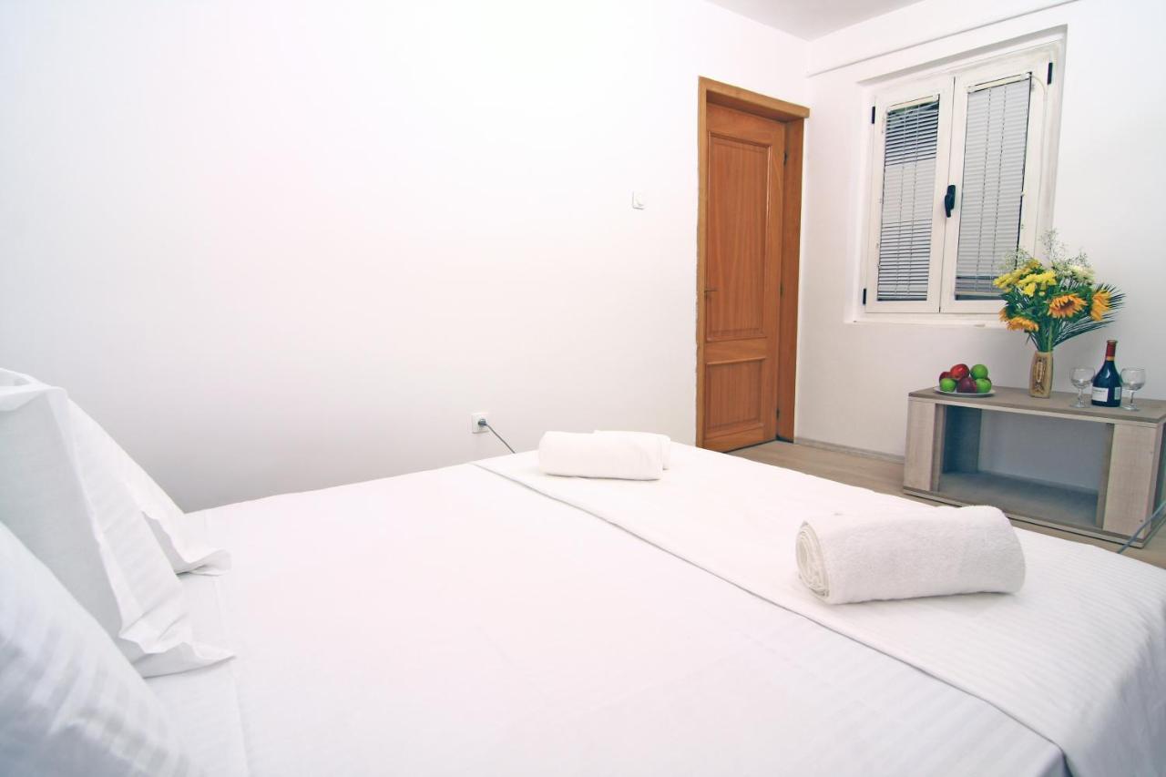 Nirvana Accommodation Βουκουρέστι Εξωτερικό φωτογραφία