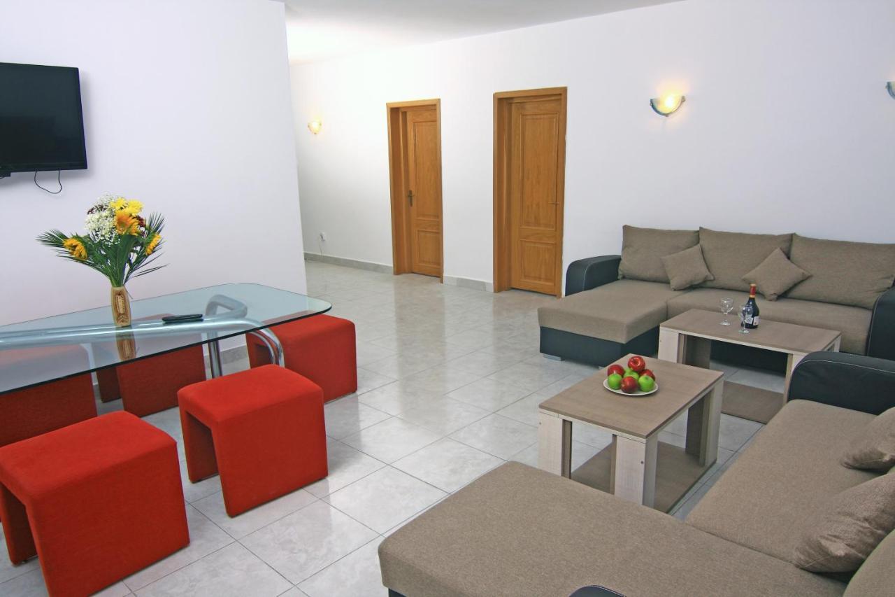 Nirvana Accommodation Βουκουρέστι Εξωτερικό φωτογραφία